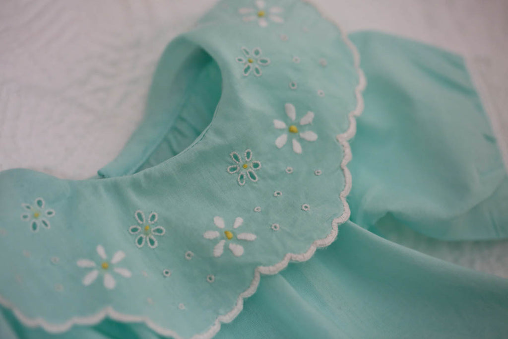 pdf daisy hand embroidered collar freeshipping - Sarah Classic Sewing